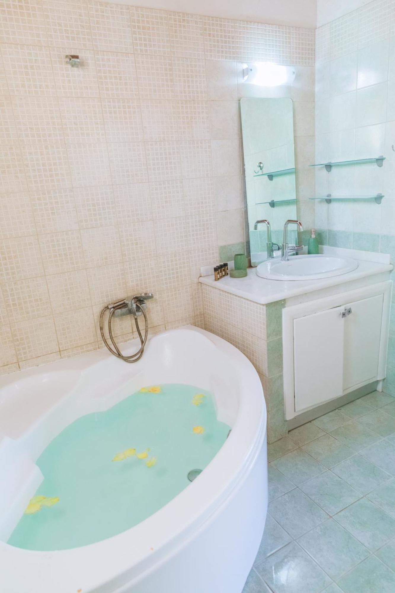 Charming Home อายิโอสนิโกลาโอส ภายนอก รูปภาพ